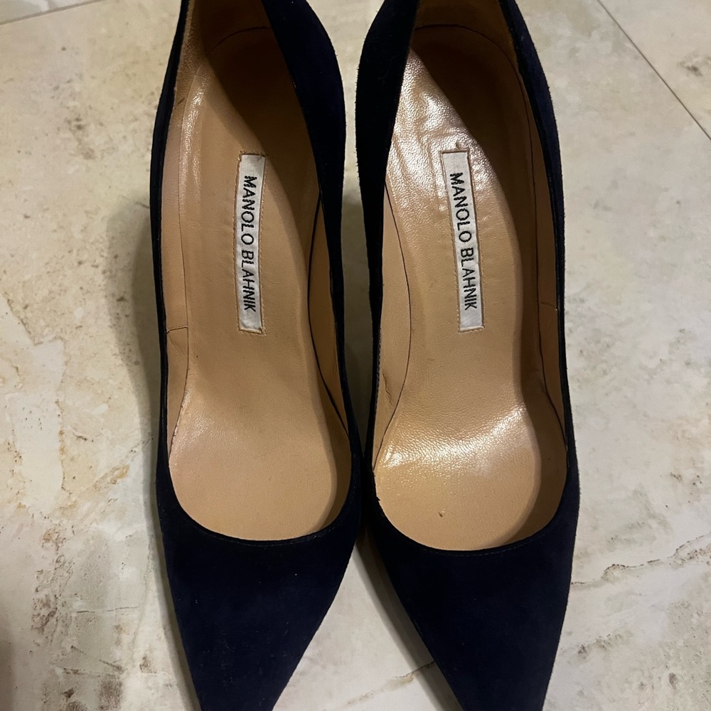 Manolo Blahnik Women's Navy Heels